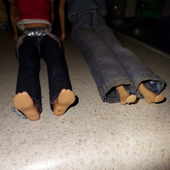 Mattel Barbies | 2003 & 2005 - Picture 8 of 15